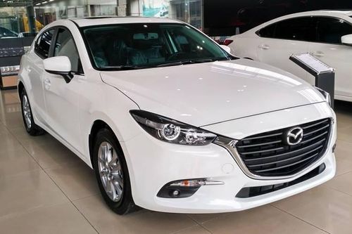 Giá tính phí trước bạ giảm cả trăm triệu, khách mua ô tô hưởng lợi lớn