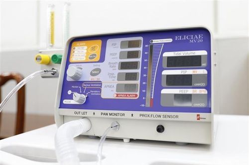 Bệnh viện đầu tiên tại Đồng bằng sông Cửu Long được tặng 50 máy thở