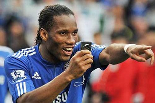 Drogba, Pires, Evra sẽ sang Việt Nam vào năm 2021