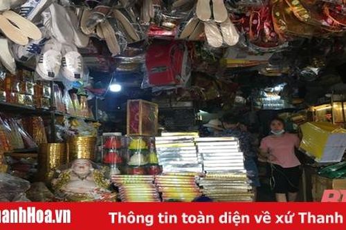 Đốt vàng mã: Thành tâm chứ đừng lãng phí