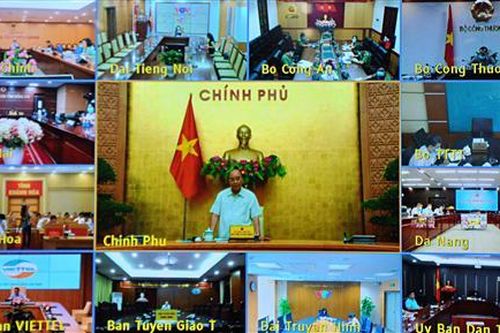 Thủ tướng Nguyễn Xuân Phúc: Cần có các giải pháp tốt, đồng bộ, hiệu quả nhất để 'sống chung với dịch'