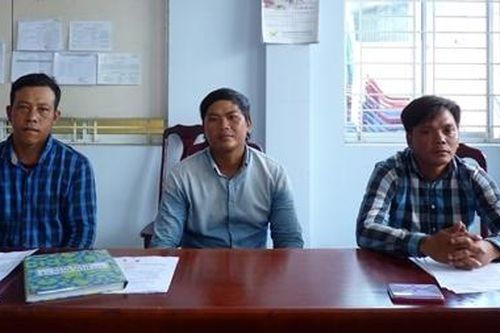 Điều khiển ghe máy, vận chuyển hàng hóa nhập lậu qua biên giới