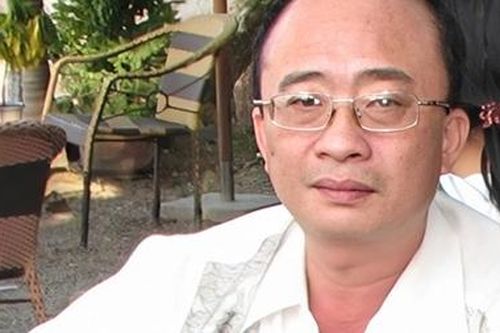 Chờ hầu tòa, một cựu nhà báo bị khởi tố thêm tội danh khác