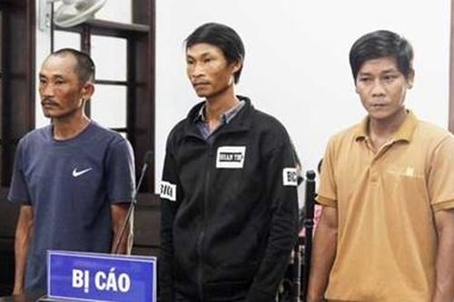 Bóc lịch vì đánh đập vợ và tình địch
