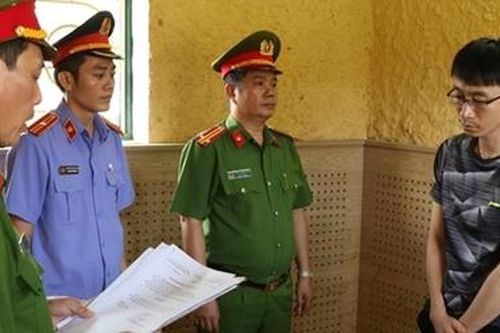 Nhân viên ngân hàng nâng khống hồ sơ, chiếm đoạt gần 15 tỷ đồng