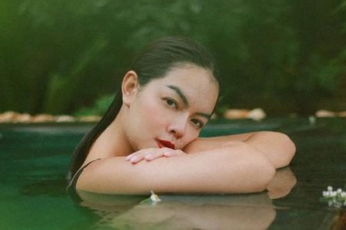 Bị nói là 'ăn mày dĩ vãng', Phạm Quỳnh Anh phản ứng thế nào?