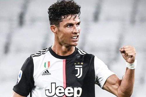 Ronaldo xác nhận ở lại Juventus