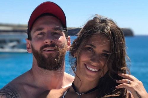 Messi muốn rời Barca vì nghe lời vợ