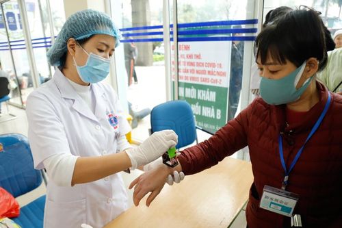 Kiểm điểm công tác sàng lọc, phân luồng, kiểm soát nhiễm khuẩn tại các BV