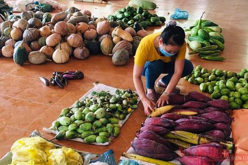 Đồng bào miền núi Quảng Nam chi viện hơn 30 tấn thực phẩm cho vùng dịch