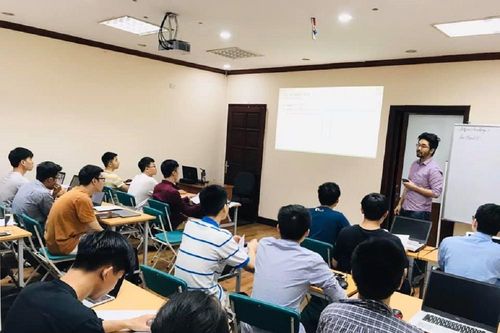 Khai mạc khóa học AI dành cho sinh viên, học sinh