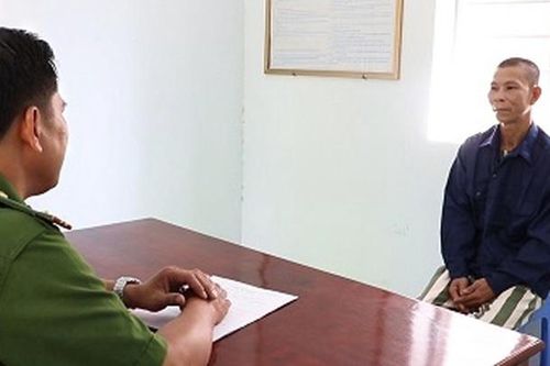 Bắt kẻ đồi bại nhiều lần xâm hại bé gái bán quán