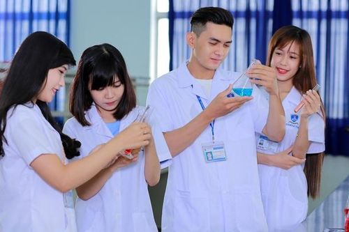 Tham gia bảng xếp hạng: Sự khẳng định chất lượng nhân lực chuẩn quốc tế
