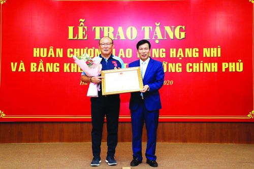 Ông Park Hang Seo thừa nhận áp lực