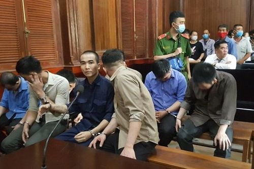 Rủ bạn đi chém người vì cho rằng bị 'cười đểu'