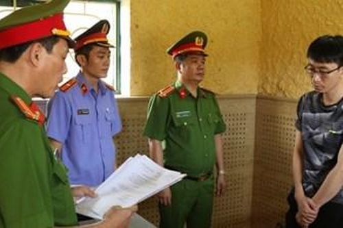 Khởi tố cán bộ Ngân hàng chiếm đoạt gần 15 tỉ đồng
