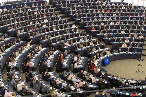 EP đặt điều kiện cho việc phê chuẩn kế hoạch ngân sách dài hạn của EU
