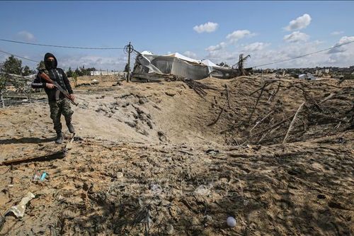 Israel và phong trào Hamas tiếp tục tấn công lẫn nhau