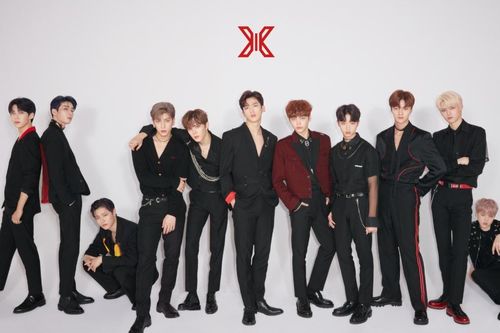 10 thành viên của X1 tái hợp nhân dịp kỷ niệm 1 năm debut