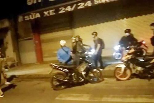 Bắt nhóm giả danh Cảnh sát hình sự xịt hơi cay, đạp ngã xe người dân ở TP.HCM