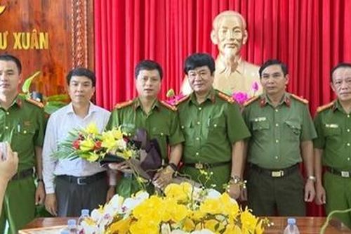 Triệt phá đường dây đánh bạc 10 tỷ đồng, Công an huyện được trao thưởng