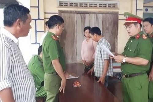 Bắt giữ 3 đối tượng trong vụ phá rừng có tổ chức ở Phú Yên