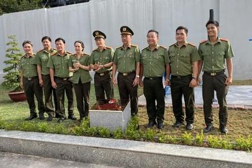 Tuổi trẻ Công an TP.HCM ra mắt Không gian xanh-sạch-đẹp