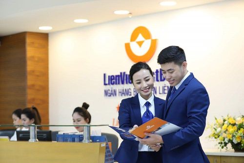 LienvietPostBank sắp chuyển sàn: Cổ phiếu gần bét bảng, nợ xấu tăng vọt