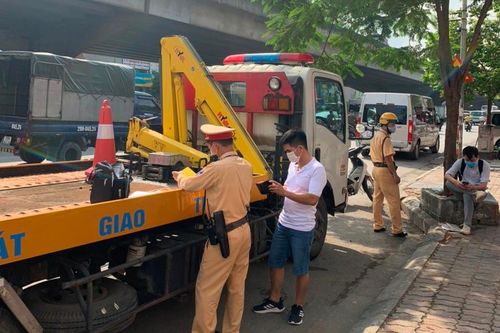 Hà Nội: Một cung đường 'nóng', trên 1.500 xe khách bị xử lý