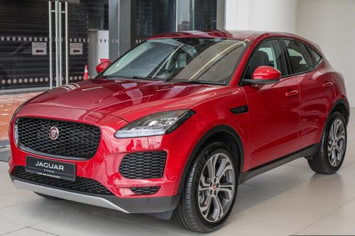 Chi tiết SUV cỡ nhỏ Jaguar E-Pace P200 có giá 96.636 USD