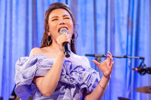 Hồ Quỳnh Hương ngày trở lại
