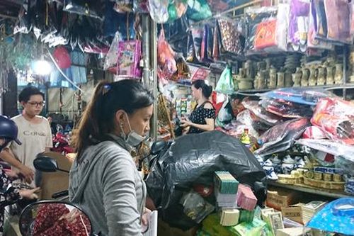 Hà Nội: Một số mặt hàng tăng giá mạnh dịp Rằm tháng 7