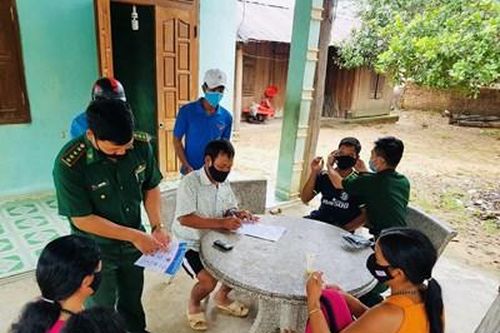 Căng mình vì 'nhiệm vụ kép'