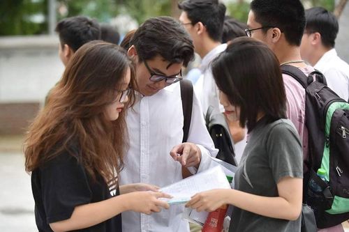 10 môn học cấp THCS, THPT sẽ tinh giản nội dung dạy học