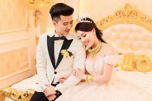 Âu Hà My - Trọng Hưng 'đấu tố' nhau trên mạng: Xấu chàng hổ ai?