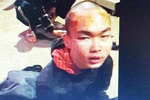 Kẻ cướp ra tay tàn độc với người ngủ nhờ trước quán giải khát