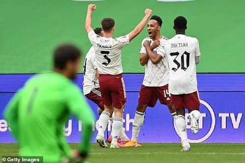 Arsenal đoạt Siêu Cup Anh sau loạt 'đấu súng' nghẹt thở