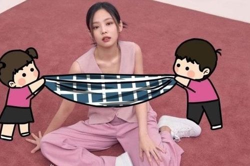 Stylist cứ việc để BlackPink mặc đồ mát mẻ, đã có Blinks bảo vệ hết cỡ thế này