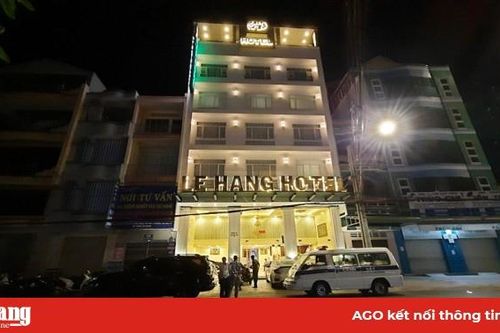 Bắt quả tang 5 cặp nam, nữ mua bán dâm tại khách sạn Lệ Hằng