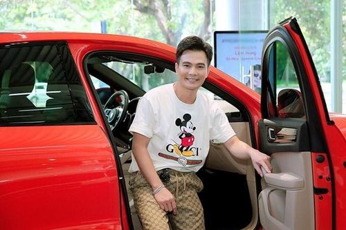 Sao Việt đồng loạt mua xe mới
