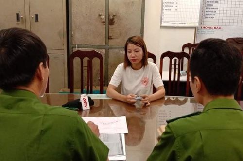 Làm giả ''sổ đỏ'' để lừa đảo chiếm đoạt tài sản
