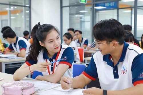 Xét tuyển Đại học - Cao đẳng: Cân nhắc điều chỉnh nguyện vọng
