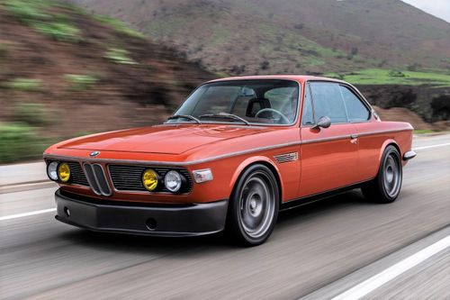 Bản độ BMW 3.0 CS đời 1974 của 'Iron Man' Robert Downey Jr.