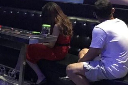 Quán karaoke đón khách giữa dịch Covid-19