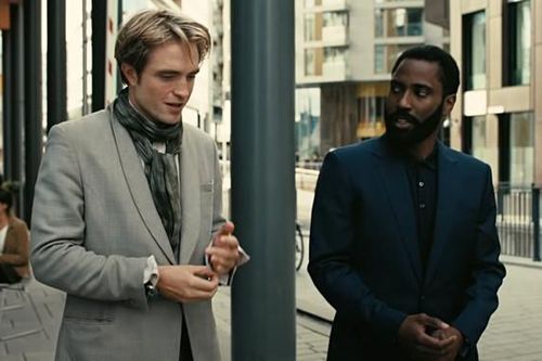 Christopher Nolan ủng hộ Robert Pattinson vào vai Người Dơi