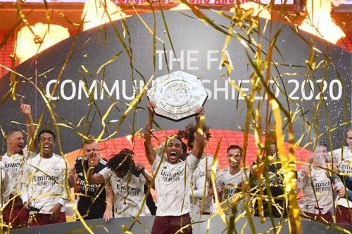 Arsenal lần thứ 16 vô địch Siêu cúp Anh
