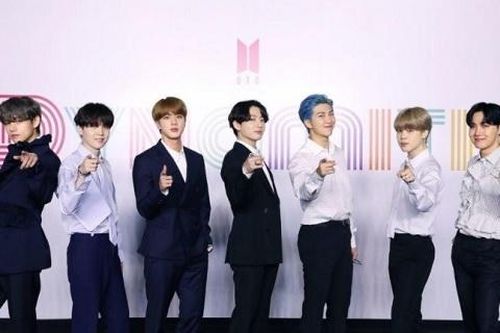BTS tiếp tục ẵm giải Siêu sao nóng nhất hè của MTV
