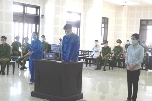 Đưa người nhập cảnh trái phép, 3 bị cáo nhận 19 năm tù