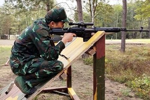 Súng trường bắn tỉa huyền thoại SVD Dragunov