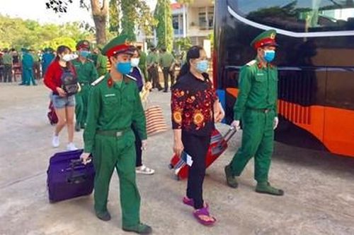 Tận tình với nhân dân
